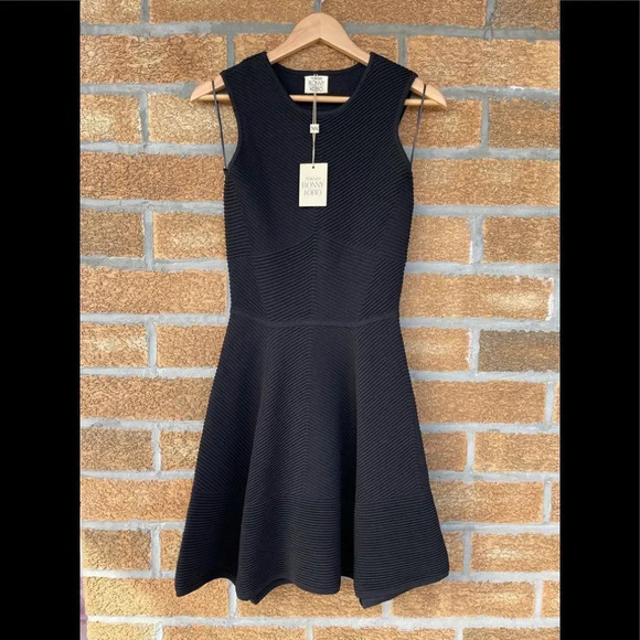 Torn By Ronny Kobo Textured Ribbed Fit & Flare Sleeveless Black Dress medium - Picture 1 of 9